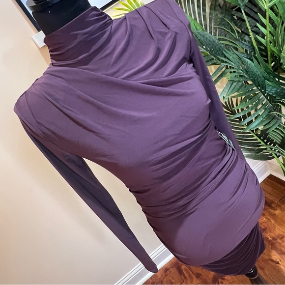 Express Ruched Mock Neck Strong Shoulder Back Cutout Mini Purple Dress Small - Picture 3 of 9